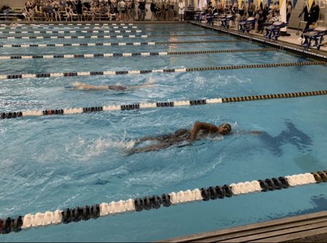 Jonathan B. (‘21) swimming the 500 freestyle event